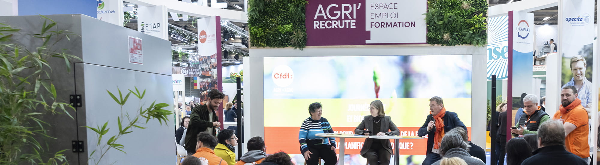 Conference in the Agri'Recrute pavilion